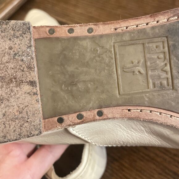 FRYE Pointed Toe Ivory Cream Leather Cap Toe Oxford Shoe Size 7 M - Picture 11 of 12